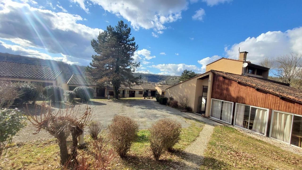 Village Bord De Ciel Caylus Экстерьер фото