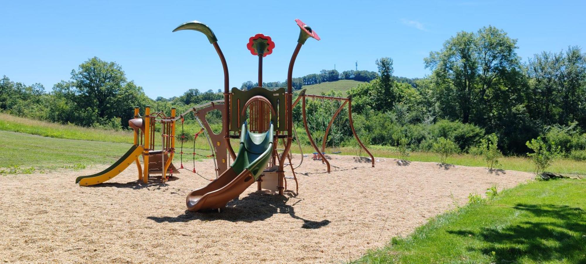 Village Bord De Ciel Caylus Экстерьер фото