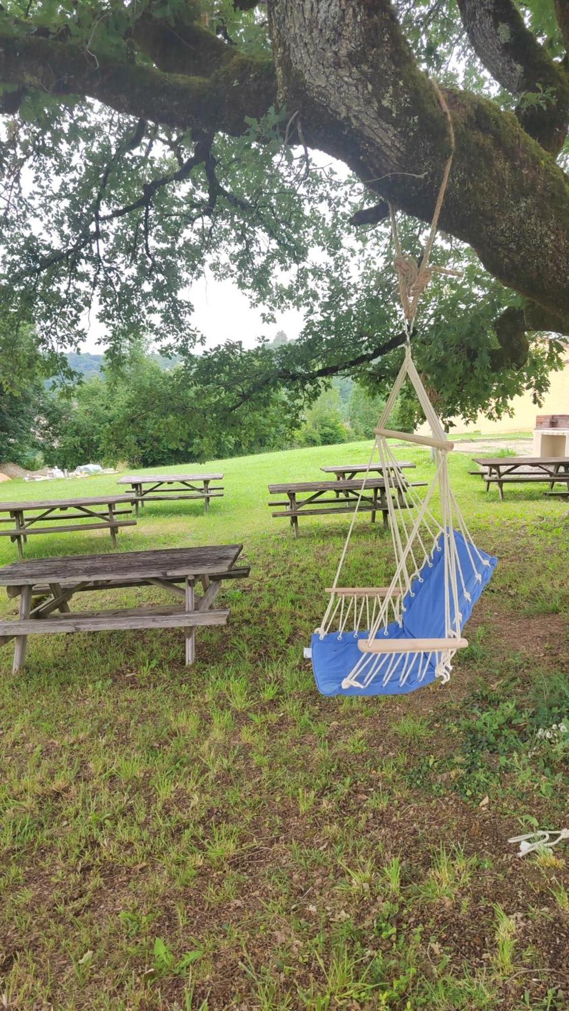 Village Bord De Ciel Caylus Экстерьер фото